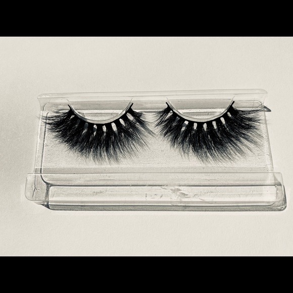 3D Mink Eyelash - Picture 2 of 4